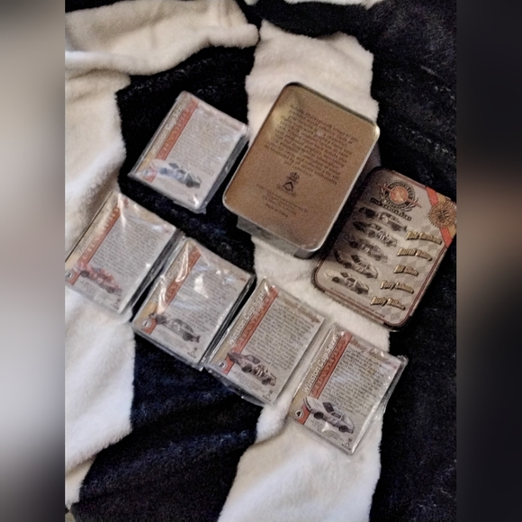 Metallic Impressions Nascar tin and cards - Picture 4 of 9